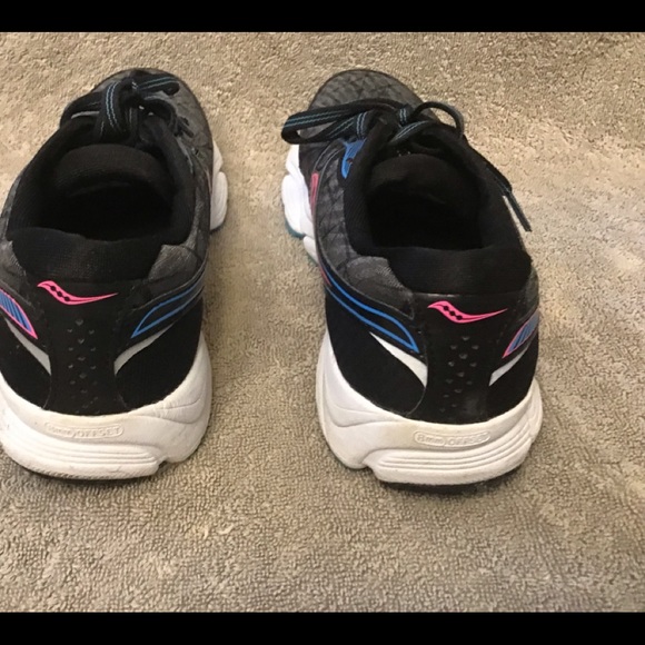 Saucing running shoe size 6 - Picture 5 of 6